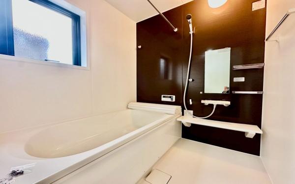 �_�ސ쌧���s�{�O�搼���1���ڂ̐V�z��ˌ��Ă̗���