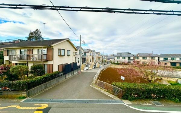 �_�ސ쌧���s�{�O�搼���1���ڂ̐V�z��ˌ��Ă̏Z�˂���̒��]�ʐ^