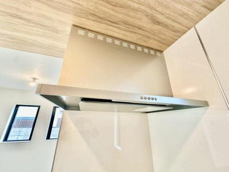 �_�ސ쌧���s�{�O�搼���1���ڂ̐V�z��ˌ��ẴL�b�`��