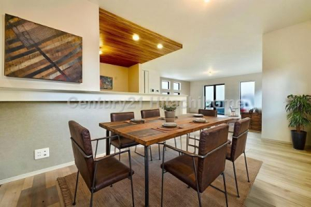 �_�ސ쌧���s�{�O�搼���1���ڂ̐V�z��ˌ��Ẵ��r���O