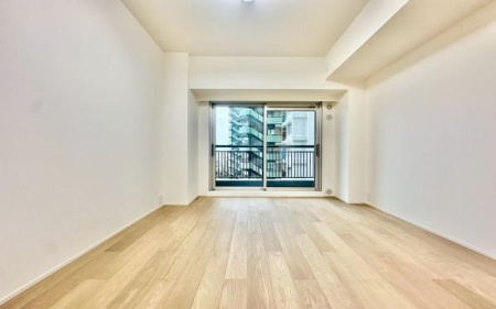 �_�ސ쌧���s���Ë�v�{3���ڂ̒��Ã}���V�����̐Q��