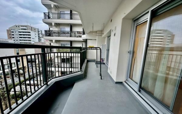 �_�ސ쌧���s���Ë�v�{3���ڂ̒��Ã}���V�����̃o���R�j�[