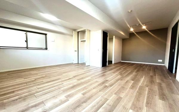 �_�ސ쌧���s����|�ǒ�3���ڂ̒��Ã}���V�����̃��r���O