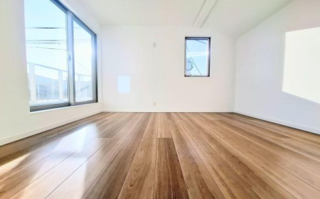 �_�ސ쌧���s�{�O��n��4���ڂ̐V�z��ˌ��Ă̐Q��