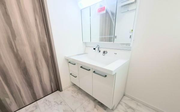 �_�ސ쌧���s�{�O��n��4���ڂ̐V�z��ˌ��Ă̐��ʑ�E���ʏ�