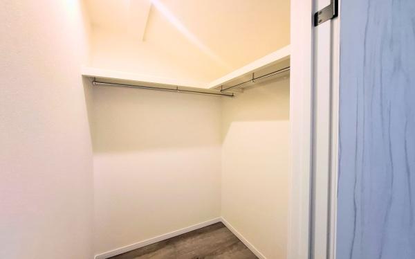 �_�ސ쌧���s�{�O��n��4���ڂ̐V�z��ˌ��Ă̎��[