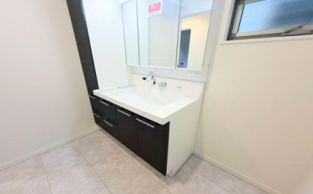 �_�ސ쌧���s�{�O��n��4���ڂ̐V�z��ˌ��Ă̐��ʑ�E���ʏ�