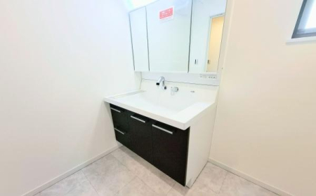 �_�ސ쌧���s�{�O��n��4���ڂ̐V�z��ˌ��Ă̐��ʑ�E���ʏ�