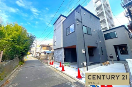 �_�ސ쌧���l�s�����Ԓ�3���ڂ̐V�z��ˌ��Ă̑O�ʓ��H�܂ތ��n�ʐ^