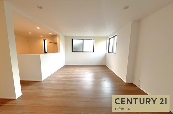 �_�ސ쌧���l�s�����Ԓ�3���ڂ̐V�z��ˌ��Ẵ��r���O