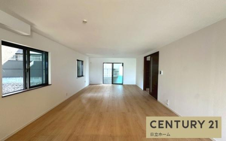 �_�ސ쌧���l�s�ߌ���k����4���ڂ̐V�z��ˌ��Ẵ��r���O