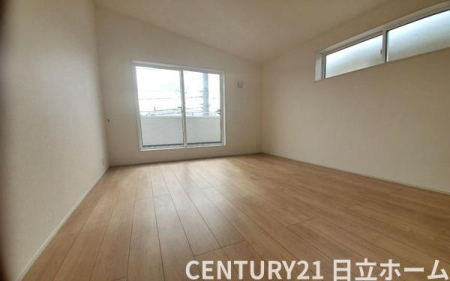 �_�ސ쌧���l�s���撆��3���ڂ̐V�z��ˌ��Ă̎q������