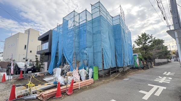 �_�ސ쌧����s���������J3���ڂ̐V�z��ˌ��Ă̂��̑����n