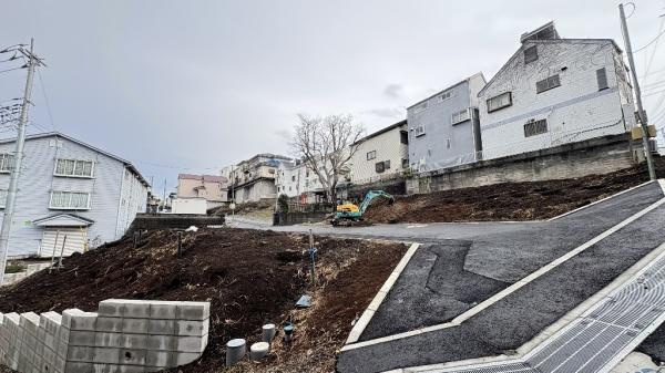 �_�ސ쌧���s�{�O�抁�P�J�̐V�z��ˌ��Ă̂��̑����n