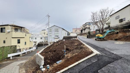 �_�ސ쌧���s�{�O�抁�P�J�̐V�z��ˌ��Ă̂��̑����n