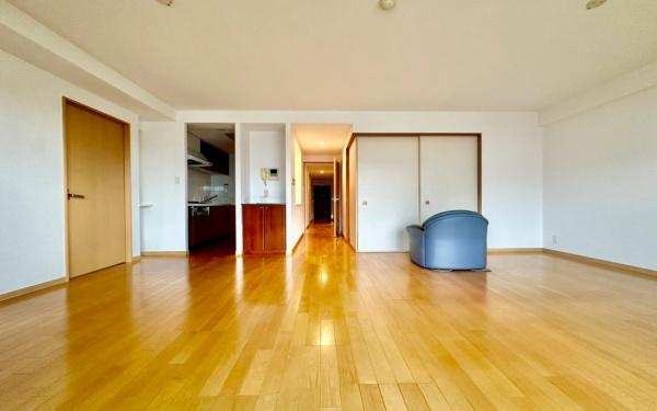 �_�ސ쌧���s���Ë�I�P�J�̒��Ã}���V�����̃��r���O