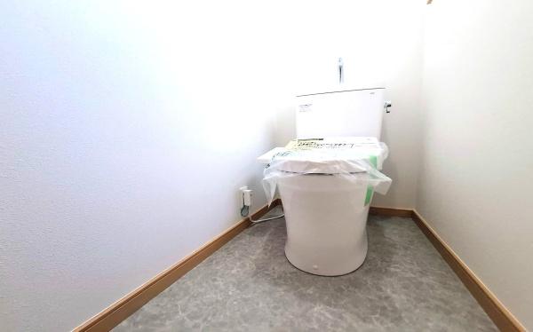 �_�ސ쌧���l�s��q��m����6���ڂ̒��È�ˌ��Ẵg�C��