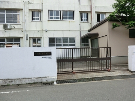 �_�ސ쌧���s���Ë�I�P�J�̒��Ã}���V�����̎��ӊ�