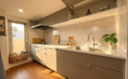 �_�ސ쌧�O�Y�S�t�R���x���̒��Ã}���V�����̃L�b�`��