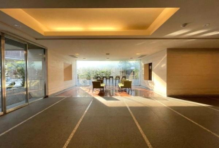 �_�ސ쌧�O�Y�S�t�R���x���̒��Ã}���V�����̃��r�[