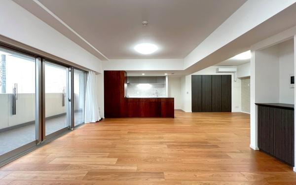 �_�ސ쌧�O�Y�S�t�R���x���̒��Ã}���V�����̃��r���O