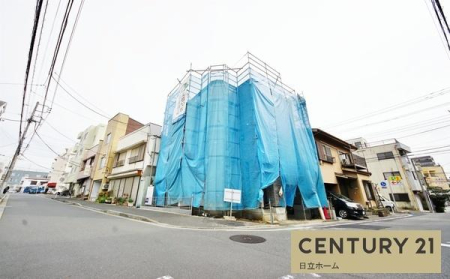 �_�ސ쌧���l�s��搼����3���ڂ̐V�z��ˌ��Ă̑O�ʓ��H�܂ތ��n�ʐ^