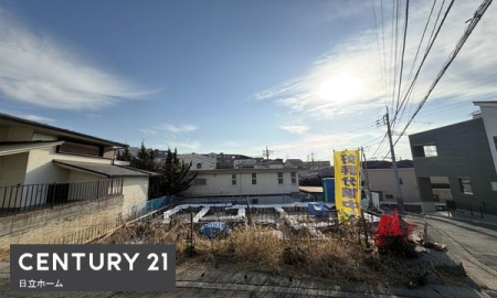 �_�ސ쌧���l�s���擌��]���u�̐V�z��ˌ��Ă̑O�ʓ��H�܂ތ��n�ʐ^