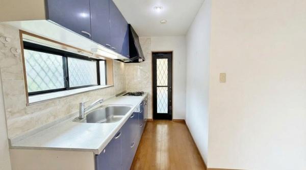 �_�ސ쌧���l�s�`������5���ڂ̒��È�ˌ��ẴL�b�`��