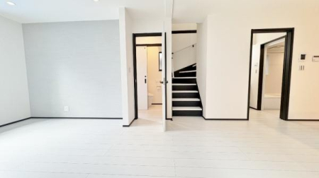 �_�ސ쌧���l�s��撆�c��5���ڂ̐V�z��ˌ��Ẵ��r���O