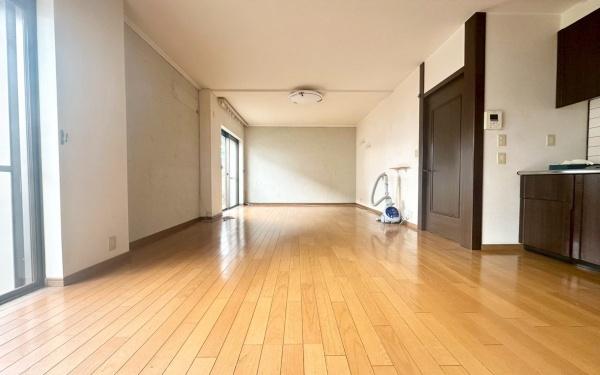 �_�ސ쌧���l�s�`�k�捂�c��5���ڂ̒��È�ˌ��Ẵ��r���O