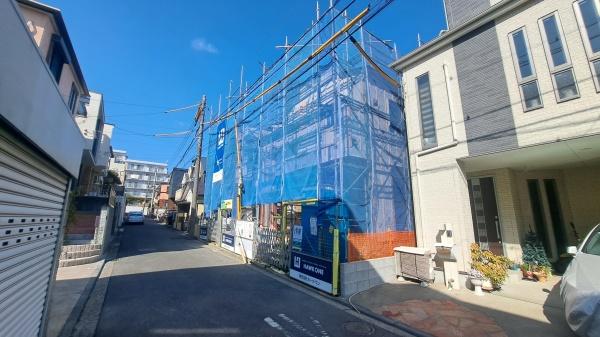 �_�ސ쌧���l�s�`����v��3���ڂ̐V�z��ˌ��Ă̑O�ʓ��H�܂ތ��n�ʐ^