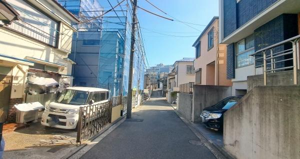 �_�ސ쌧���l�s�`����v��3���ڂ̐V�z��ˌ��Ă̑O�ʓ��H�܂ތ��n�ʐ^