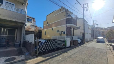 �_�ސ쌧���l�s�ߌ����̋{1���ڂ̐V�z��ˌ��Ă̑O�ʓ��H�܂ތ��n�ʐ^