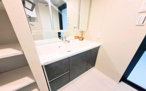 �_�ސ쌧���l�s�t��`�c�k1���ڂ̒��Ã}���V�����̐��ʑ�E���ʏ�