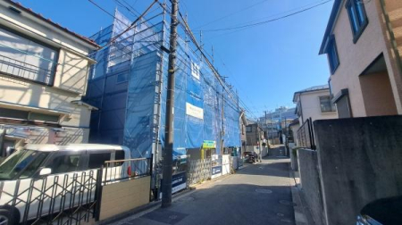 �_�ސ쌧���l�s�`����v��3���ڂ̐V�z��ˌ��Ă̑O�ʓ��H�܂ތ��n�ʐ^