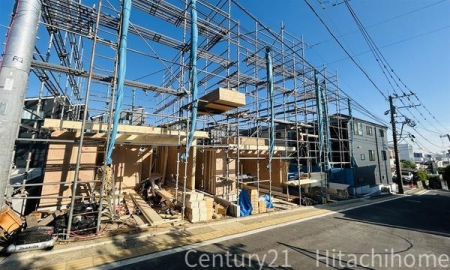 �_�ސ쌧���l�s�_�ސ�����ʂ̐V�z��ˌ��Ă̑O�ʓ��H�܂ތ��n�ʐ^