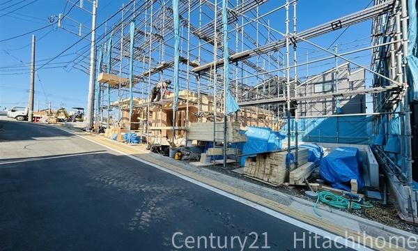 �_�ސ쌧���l�s�_�ސ�����ʂ̐V�z��ˌ��Ă̑O�ʓ��H�܂ތ��n�ʐ^