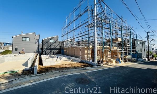 �_�ސ쌧���l�s�_�ސ�����ʂ̐V�z��ˌ��Ă̑O�ʓ��H�܂ތ��n�ʐ^