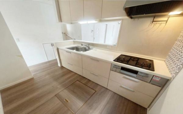 �_�ސ쌧���l�s����撷�l1���ڂ̒��È�ˌ��ẴL�b�`��