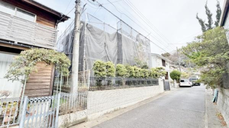 �_�ސ쌧���q�s����2���ڂ̒��È�ˌ��Ă̂��̑����n