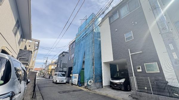 �_�ސ쌧���l�s�`�k��V�g�c��2���ڂ̐V�z��ˌ��Ă̑O�ʓ��H�܂ތ��n�ʐ^