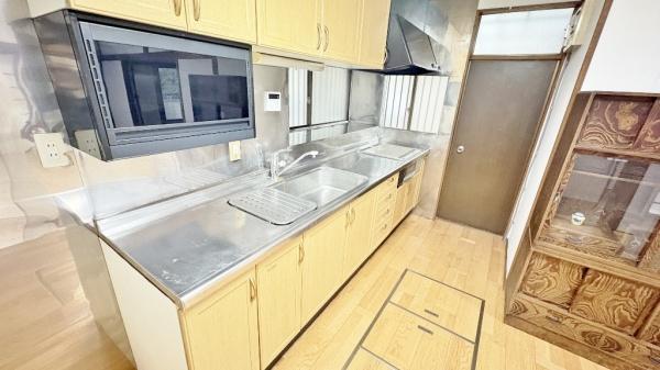 �_�ސ쌧���l�s�����Z�Y2���ڂ̒��È�ˌ��Ẵg�C��