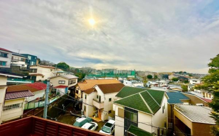 �_�ސ쌧���l�s�_�ސ�掵�����̒��È�ˌ��Ă̏Z�˂���̒��]�ʐ^