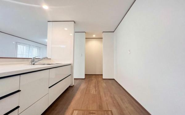 �_�ސ쌧���l�s�`��擌�i�J1���ڂ̐V�z��ˌ��ẴL�b�`��