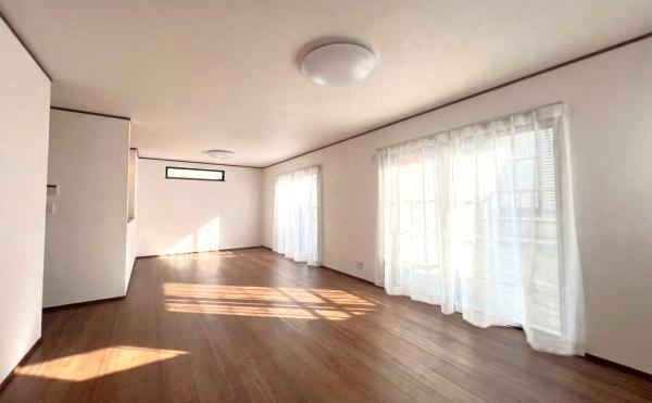 �_�ސ쌧���l�s�`��擌�i�J1���ڂ̐V�z��ˌ��Ẵ��r���O