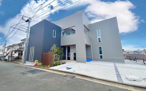 �_�ސ쌧���l�s���Z�c��4���ڂ̐V�z��ˌ��Ă̌��n�O�ώʐ^