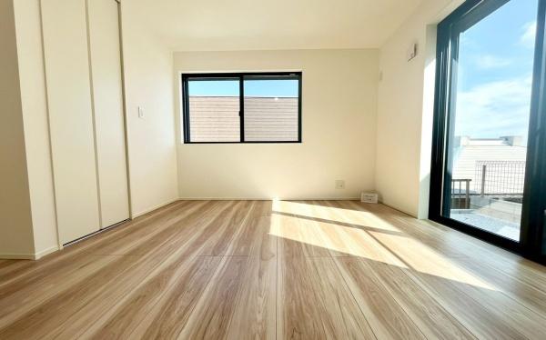 �_�ސ쌧���l�s���ʏ�4���ڂ̐V�z��ˌ��Ă̐Q��