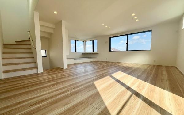 �_�ސ쌧���l�s���ʏ�4���ڂ̐V�z��ˌ��Ẵ��r���O