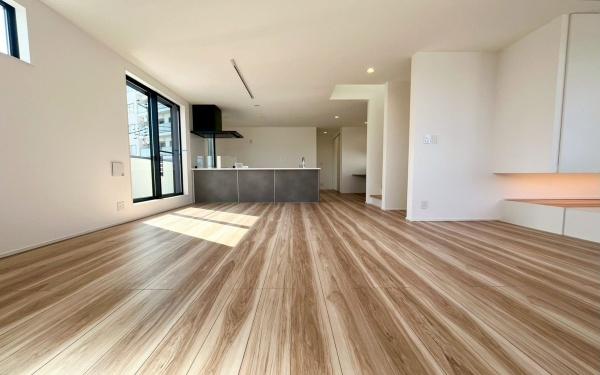 �_�ސ쌧���l�s���ʏ�4���ڂ̐V�z��ˌ��Ẵ��r���O