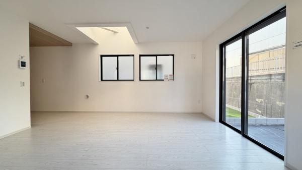 �_�ސ쌧���l�s�t��ᑐ��̐V�z��ˌ��Ẵ��r���O